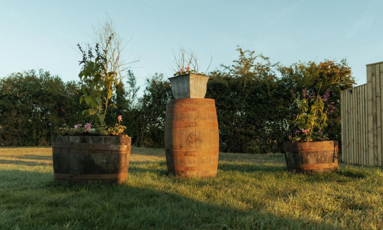 Glamping In Wiltshire The Green Knoll Is A Charm 奇彭纳姆 外观 照片