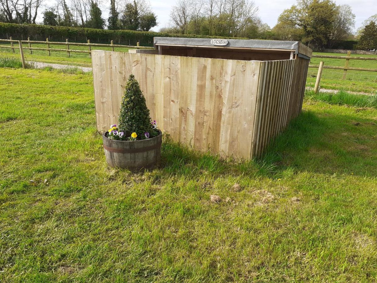 Glamping In Wiltshire The Green Knoll Is A Charm 奇彭纳姆 外观 照片