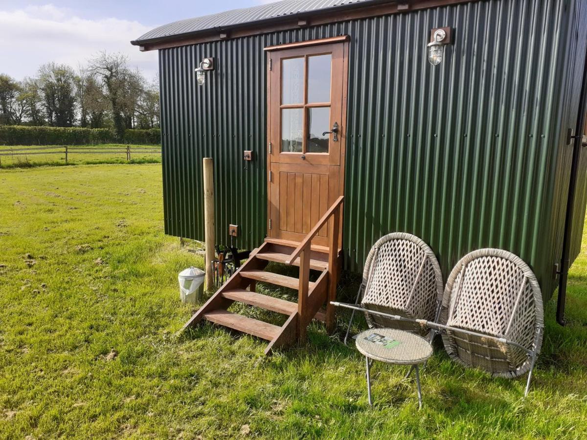 Glamping In Wiltshire The Green Knoll Is A Charm 奇彭纳姆 外观 照片